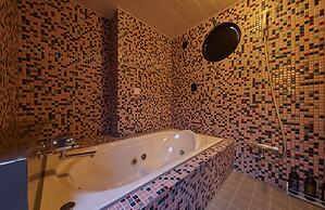 Nagano Coco Club - Adults Only