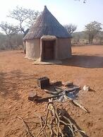 Omapaha Traditional Hut