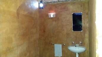 Omapaha Traditional Hut