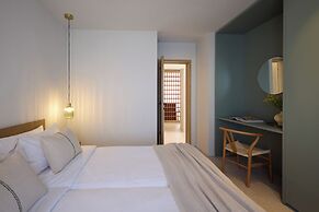 Sea View Beach Penthouse – Athens Coast