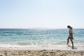 Sea View Beach Penthouse – Athens Coast