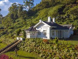 The Clovelly Bungalow