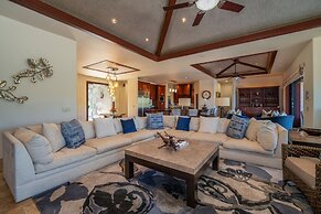 Mauna Lani Luxury Homes - A CoralTree Residence Collection