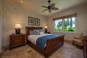Mauna Lani Luxury Homes - A CoralTree Residence Collection