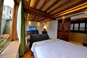 Lijiang Seven Island Resort