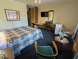 The Mariner Motor Hotel
