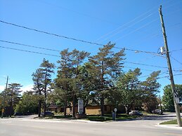 The Mariner Motor Hotel