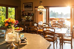 The Inn on Bigfork Bay