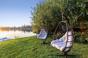 The Inn on Bigfork Bay