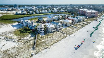 Paradise Pointe - Gorgeous 4 BR home with pool by RedAwning