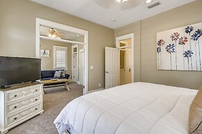 Paradise Pointe - Gorgeous 4 BR home with pool by RedAwning