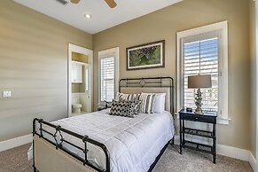 Paradise Pointe - Gorgeous 4 BR home with pool by RedAwning