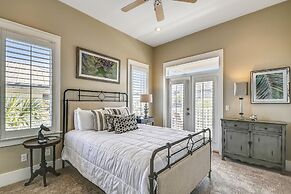 Paradise Pointe - Gorgeous 4 BR home with pool by RedAwning