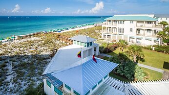 Paradise Pointe - Gorgeous 4 BR home with pool by RedAwning