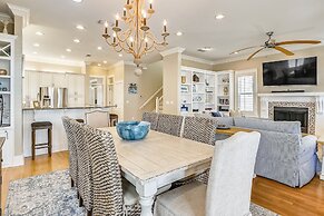 Paradise Pointe - Gorgeous 4 BR home with pool by RedAwning