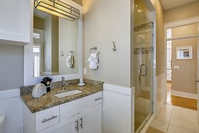 Paradise Pointe - Gorgeous 4 BR home with pool by RedAwning