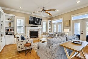 Paradise Pointe - Gorgeous 4 BR home with pool by RedAwning