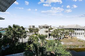 Paradise Pointe - Gorgeous 4 BR home with pool by RedAwning