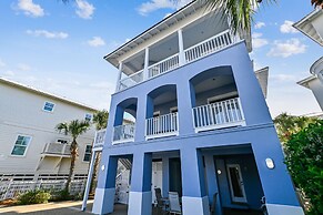 Paradise Pointe - Gorgeous 4 BR home with pool by RedAwning