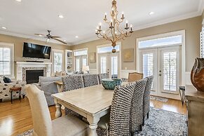 Paradise Pointe - Gorgeous 4 BR home with pool by RedAwning