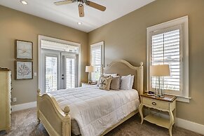 Paradise Pointe - Gorgeous 4 BR home with pool by RedAwning