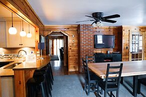 Au Sable Riverview Resort