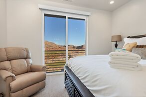 Luxury Zion Desert Getaway 8 Bedroom Townhouse by RedAwning