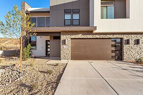 Luxury Zion Desert Getaway 8 Bedroom Townhouse by RedAwning