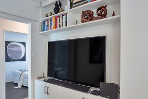 Bright 3 Bedroom near St Lukes Mall 3