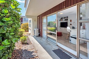 Bright 3 Bedroom near St Lukes Mall 3