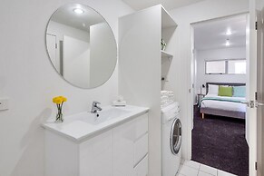 Stylish Central 2 Bedroom Apartment