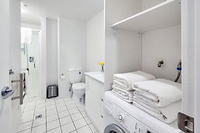 Stylish Central 2 Bedroom Apartment