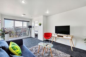 Stylish Central 2 Bedroom Apartment