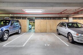 Stylish Central 2 Bedroom Apartment