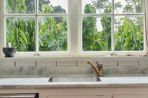 Rustic 2BR nr Mission Bay w Garden view