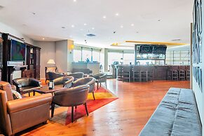 Sea City Views Takapuna Studio w Carpark