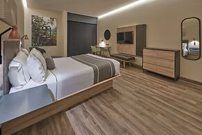 City Express Plus by Marriott San Luis Potosí