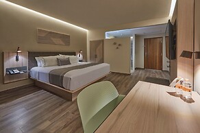 City Express Plus by Marriott San Luis Potosí