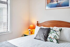 Kiwi Holiday Home near Airport