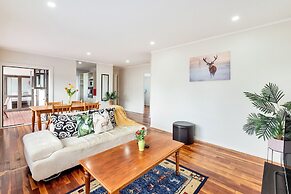 Kiwi Holiday Home near Airport