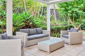 Castor Bay Home near Albany Sleeps 9