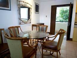 Michelle's Canyon Cove