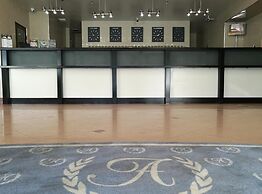 AMAKS Congress Hotel