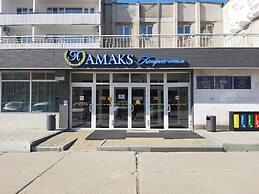 AMAKS Congress Hotel