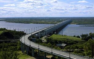 AMAKS Congress Hotel