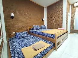 Genthong Homestay - Hostel