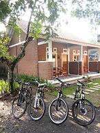 Genthong Homestay - Hostel