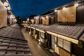 Nazuna Kyoto Tsubaki St.