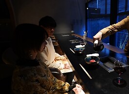 Nazuna Kyoto Tsubaki St.