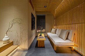 Nazuna Kyoto Tsubaki St.